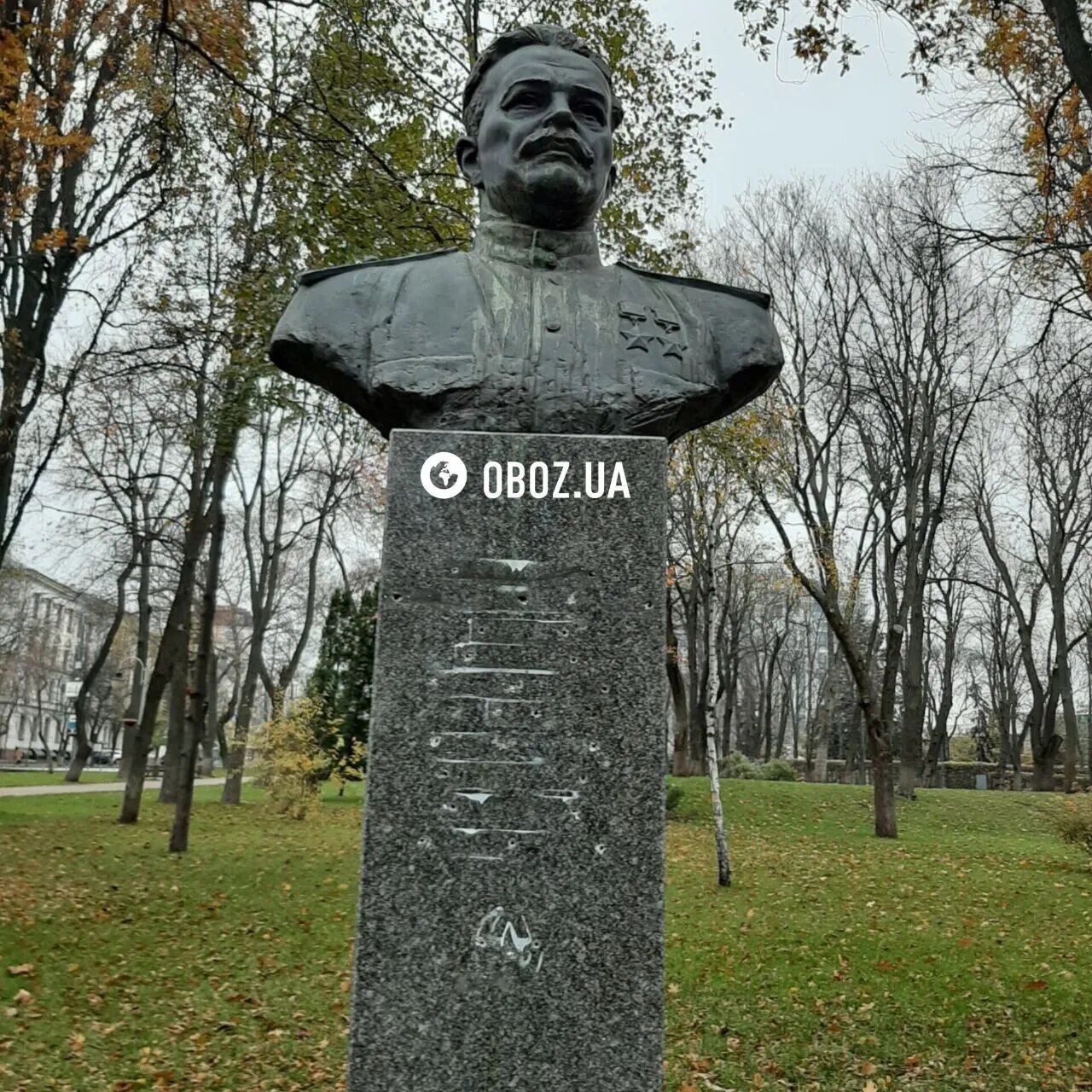 Роботи багато. Які радянські пам'ятники все ще залишаються в Києві (відео)